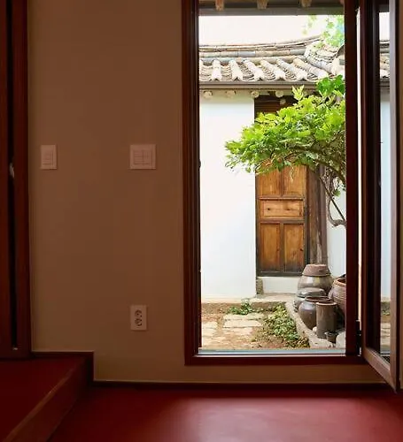 앙니드 공이안 관광지 가까운 평지 독채 한옥 스테이korea Hanok Seúl